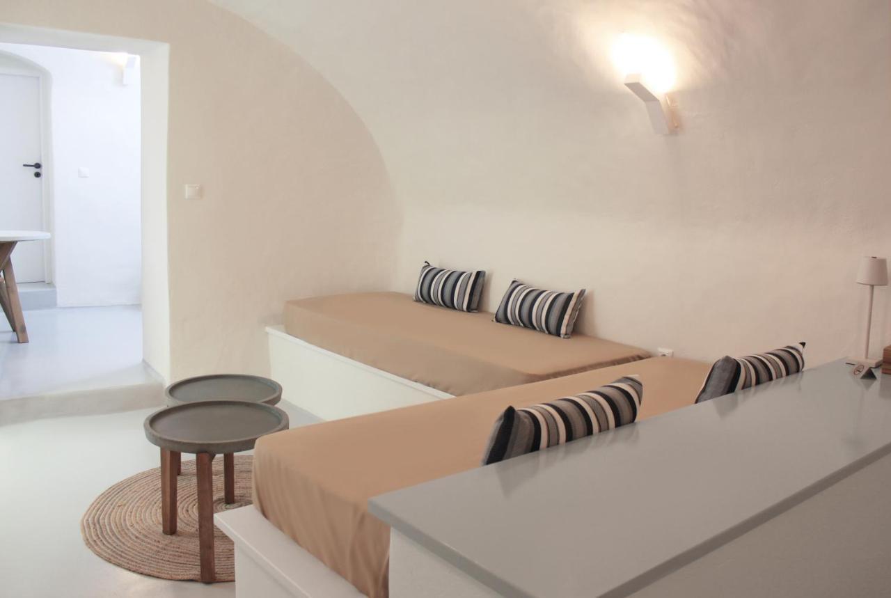 Outopoia Cave Studios Oia Exterior foto
